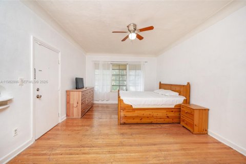 Снять в аренду кондоминиум в Майами-Бич, Флорида 46.54м2, № 2049756 - фото 4