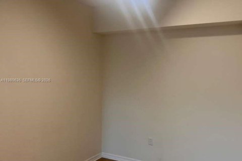 Condo in Palm Beach Gardens, Florida, 1 bedroom  № 2043127 - photo 20