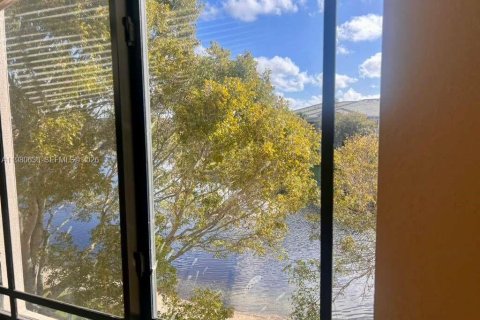 Condo in Palm Beach Gardens, Florida, 1 bedroom  № 2043127 - photo 17