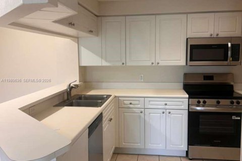 Condo in Palm Beach Gardens, Florida, 1 bedroom  № 2043127 - photo 9