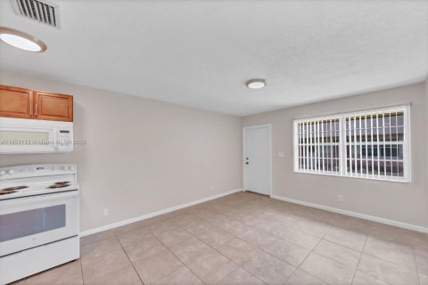 House in Fort Lauderdale, Florida 3 bedrooms, 83.8 sq.m. № 1855295 - photo 21