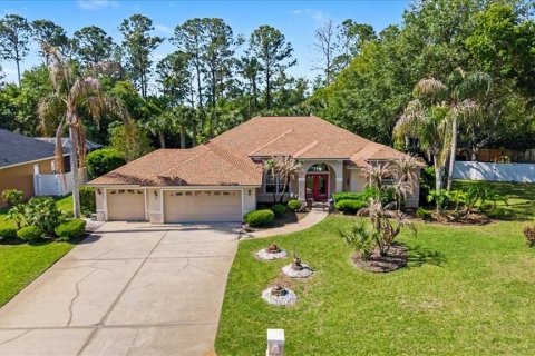 House in Ormond Beach, Florida 3 bedrooms, 204.29 sq.m. № 2222398