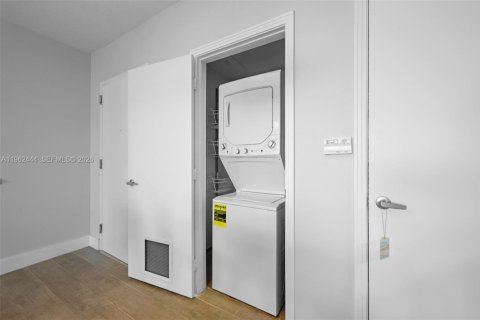 Купить кондоминиум в Майами, Флорида 1 спальня, 74.04м2, № 2024933 - фото 5