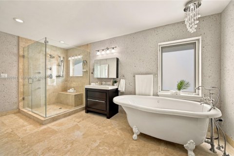 Casa en venta en Fort Lauderdale, Florida, 4 dormitorios, 244.05 m2 № 2400868 - foto 20