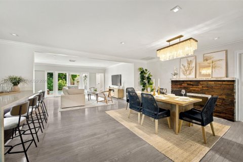 Casa en venta en Fort Lauderdale, Florida, 4 dormitorios, 244.05 m2 № 2400868 - foto 8