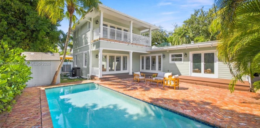 Casa en Fort Lauderdale, Florida 4 dormitorios, 244.05 m2 № 2400868