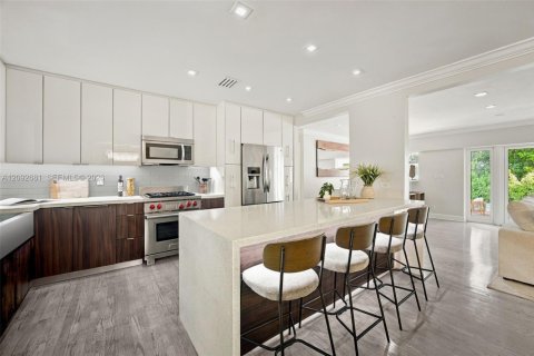 Casa en venta en Fort Lauderdale, Florida, 4 dormitorios, 244.05 m2 № 2400868 - foto 13