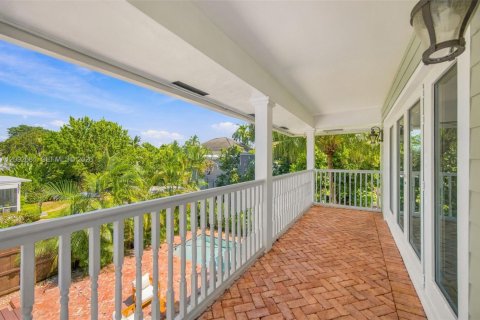 Casa en venta en Fort Lauderdale, Florida, 4 dormitorios, 244.05 m2 № 2400868 - foto 24