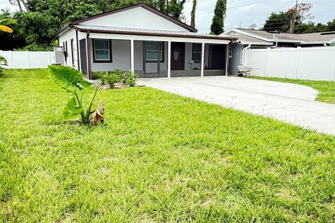 Villa ou maison à louer à Zephyrhills, Floride: 2 chambres, 90.12 m2 № 2411585 - photo 3