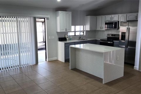 Villa ou maison à louer à Tampa, Floride: 3 chambres, 118.73 m2 № 2409897 - photo 19