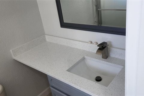 Villa ou maison à louer à Tampa, Floride: 3 chambres, 118.73 m2 № 2409897 - photo 15