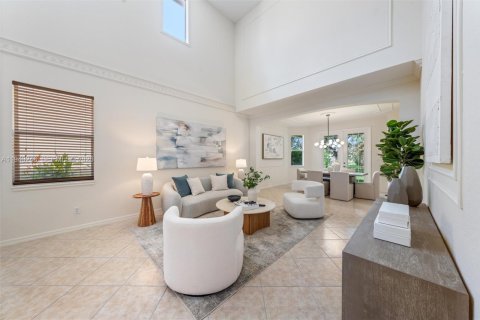 Villa ou maison à vendre à Weston, Floride: 5 chambres, 292.08 m2 № 1997964 - photo 3