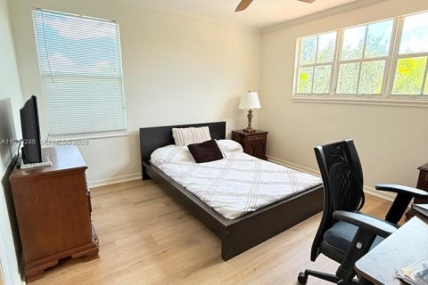 Villa ou maison à vendre à Weston, Floride: 5 chambres, 292.08 m2 № 1997964 - photo 30