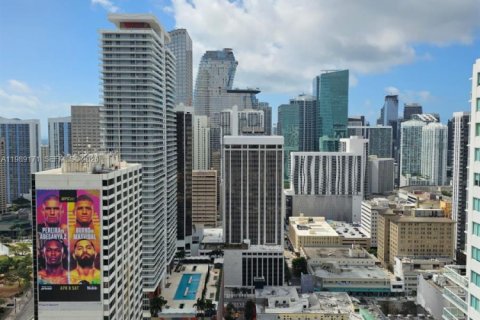 Condo in Miami, Florida  № 2255370 - photo 14