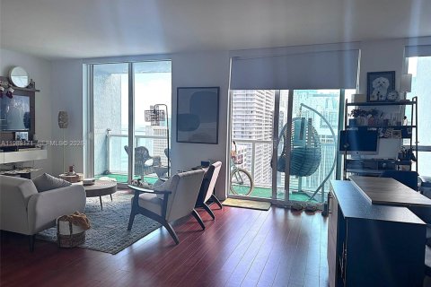 Condo in Miami, Florida  № 2255370 - photo 11
