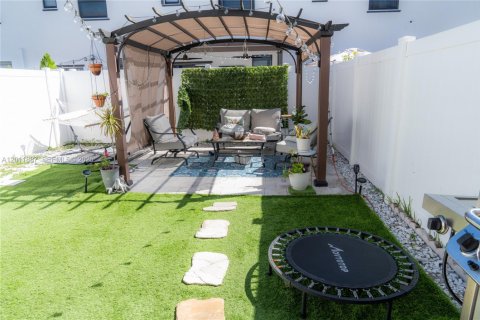 Copropriété à vendre à Hialeah, Floride: 3 chambres, 153.29 m2 № 2075502 - photo 28