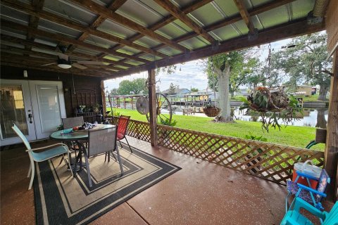 House in Okeechobee, Florida 3 bedrooms, 104.05 sq.m. № 1449466 - photo 26