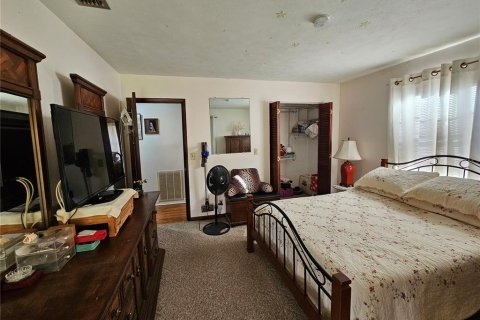 House in Okeechobee, Florida 3 bedrooms, 104.05 sq.m. № 1449466 - photo 11