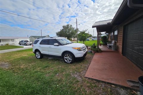 House in Okeechobee, Florida 3 bedrooms, 104.05 sq.m. № 1449466 - photo 3