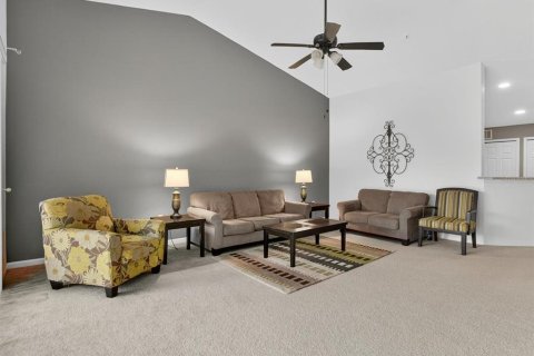 Condo in Davenport, Florida, 2 bedrooms  № 1916420 - photo 5