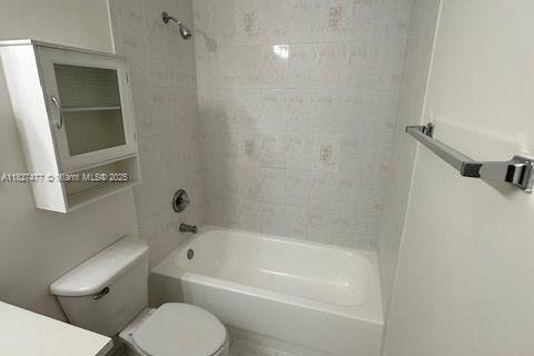 Townhouse in Doral, Florida 2 bedrooms, 91.04 sq.m. № 1798925 - photo 17