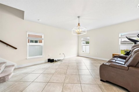 Casa en venta en Kissimmee, Florida, 3 dormitorios, 174.47 m2 № 2259560 - foto 28