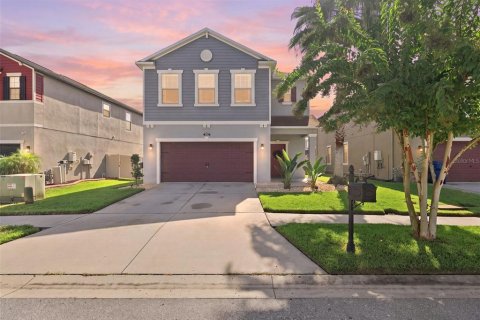Villa ou maison à CONNERTON

 à Land O' Lakes, Floride 3 chambres, 192.68 m2 № 2348294