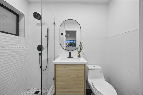 Immobilier commercial à vendre à Miami, Floride: 193.98 m2 № 1956643 - photo 18