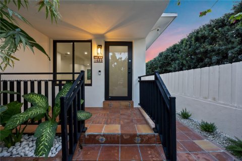 Immobilier commercial à vendre à Miami, Floride: 193.98 m2 № 1956643 - photo 27