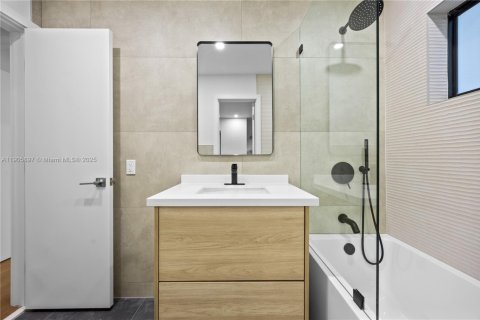 Immobilier commercial à vendre à Miami, Floride: 193.98 m2 № 1956643 - photo 23