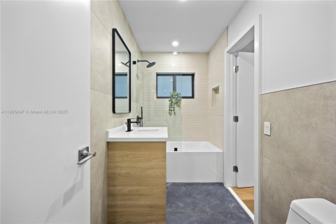 Immobilier commercial à vendre à Miami, Floride: 193.98 m2 № 1956643 - photo 21