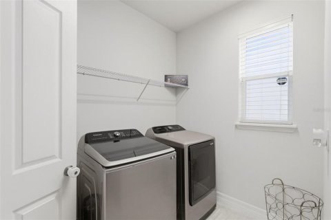 Casa en venta en Kissimmee, Florida, 4 dormitorios, 200.48 m2 № 2234442 - foto 29
