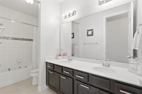 Casa en venta en Kissimmee, Florida, 4 dormitorios, 200.48 m2 № 2234442 - foto 26