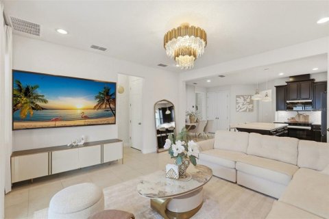 Casa en venta en Kissimmee, Florida, 4 dormitorios, 200.48 m2 № 2234442 - foto 15
