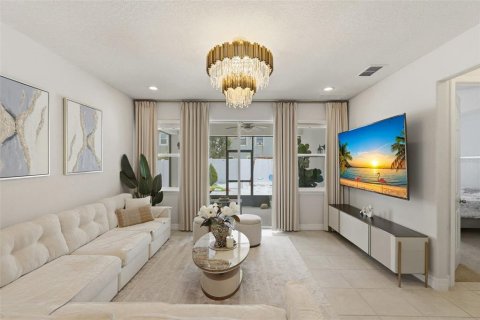 Casa en venta en Kissimmee, Florida, 4 dormitorios, 200.48 m2 № 2234442 - foto 14