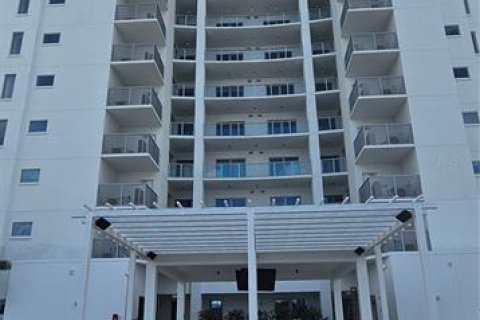 Condo in Tampa, Florida, 3 bedrooms  № 1842177 - photo 1