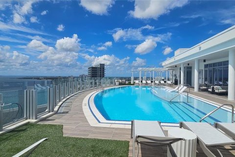 Condo in Tampa, Florida, 3 bedrooms  № 1842177 - photo 2