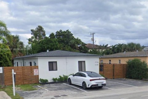 Propiedad comercial en venta en Fort Lauderdale, Florida, 104.05 m2 № 2030572 - foto 12