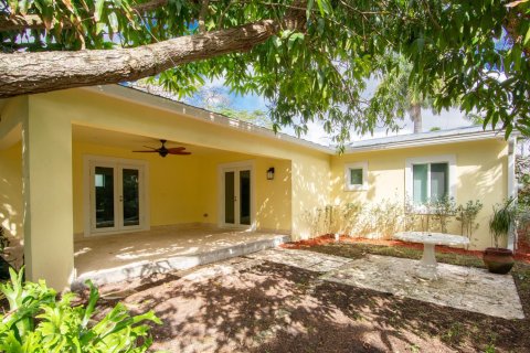 Villa ou maison à louer à West Palm Beach, Floride: 3 chambres, 142.33 m2 № 2280988 - photo 21