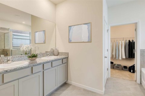 Casa en venta en Land O' Lakes, Florida, 4 dormitorios, 220.36 m2 № 1788177 - foto 11