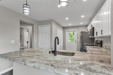 Casa en venta en Bartow, Florida, 3 dormitorios, 123.28 m2 № 1916674 - foto 10