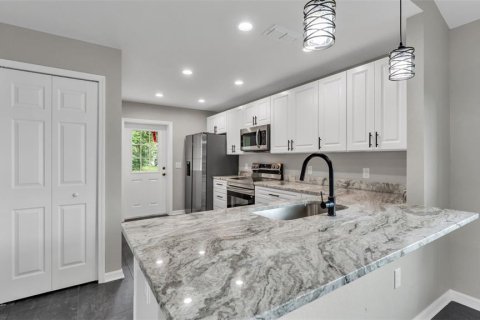 Casa en venta en Bartow, Florida, 3 dormitorios, 123.28 m2 № 1916674 - foto 9