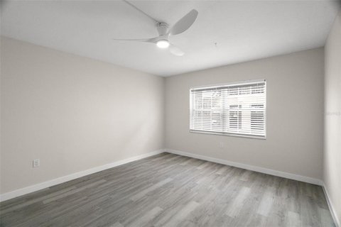 Condominio en venta en Treasure Island, Florida, 1 dormitorio, 61.22 m2 № 2098099 - foto 22