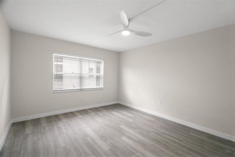 Condominio en venta en Treasure Island, Florida, 1 dormitorio, 61.22 m2 № 2098099 - foto 6