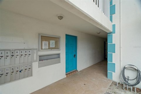 Condominio en venta en Treasure Island, Florida, 1 dormitorio, 61.22 m2 № 2098099 - foto 5