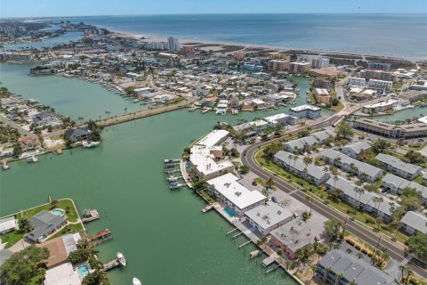 Condominio en venta en Treasure Island, Florida, 1 dormitorio, 61.22 m2 № 2098099 - foto 26