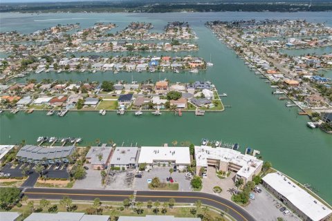 Condominio en venta en Treasure Island, Florida, 1 dormitorio, 61.22 m2 № 2098099 - foto 28