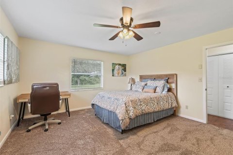House in Morriston, Florida 3 bedrooms, 191.75 sq.m. № 2395974 - photo 17