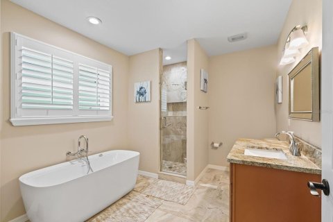 House in Morriston, Florida 3 bedrooms, 191.75 sq.m. № 2395974 - photo 13