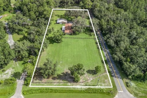 House in Morriston, Florida 3 bedrooms, 191.75 sq.m. № 2395974